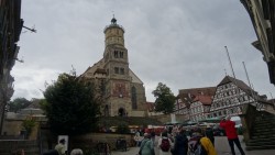 Schwäbisch Hall: Hauptplatz mit Dom St.Michael und Markt